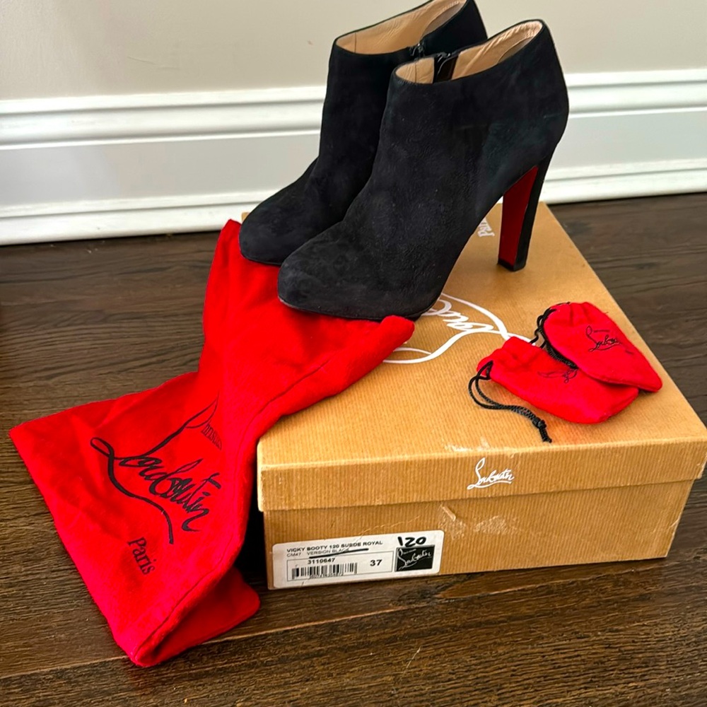 Christian Louboutin Vicky Bootie SUEDE